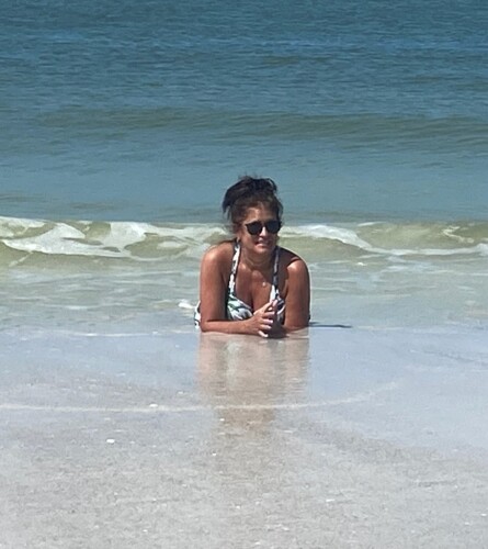 Karen DEQUATRO Profile