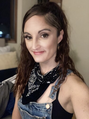 Krystal Linnabery Profile