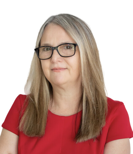 Valquiria Martini Pirani Profile