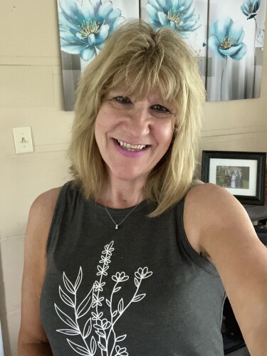 Marianne mischissin Profile