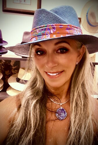 Joyce Peterson Profile