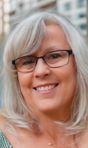 Carol Holmes Profile