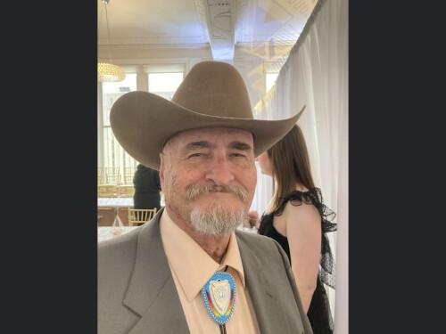 Leslie Chism Profile