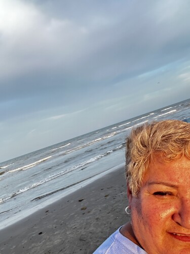 Gina hernandez Profile