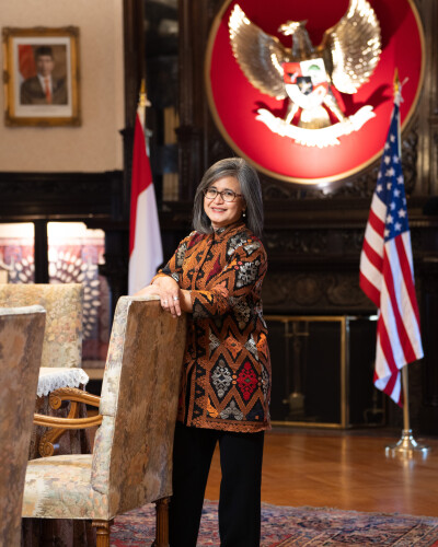 Meirina Hutabarat Profile