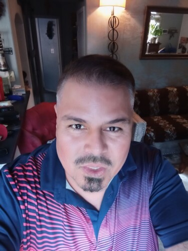 Richard Bustos Profile