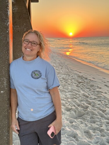 Linda Roberts Profile