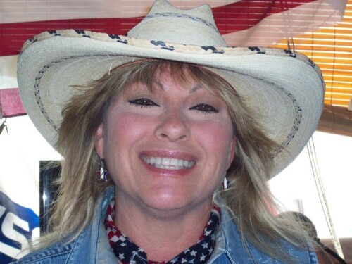 Lesa Pearson Profile