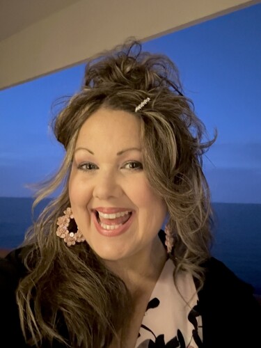 Gina Kearney Profile