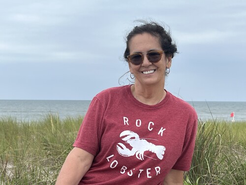 Miriam Parente Profile