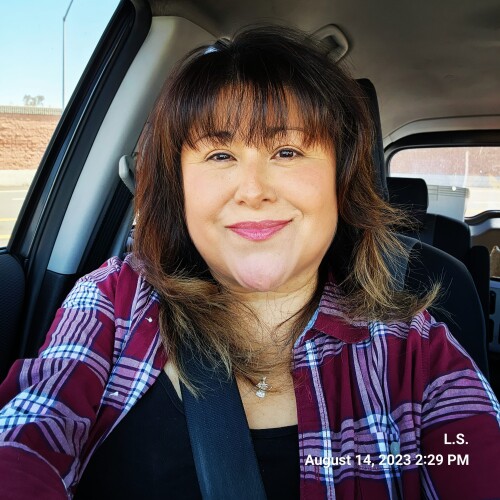 Leticia Stocks Profile