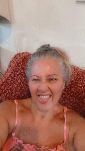 DELORES HILLERICH Profile