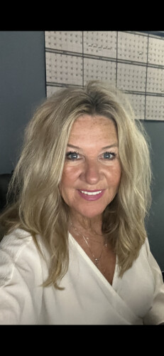 Connie Hunter Profile