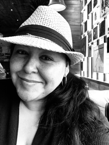 Rebecca Santamaria Profile