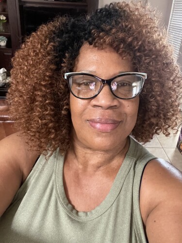 Zocanise Flores Profile