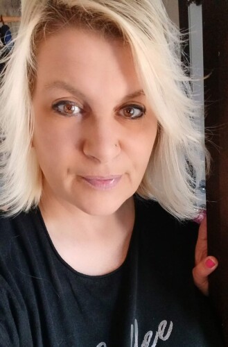 lana Nadgwick Profile