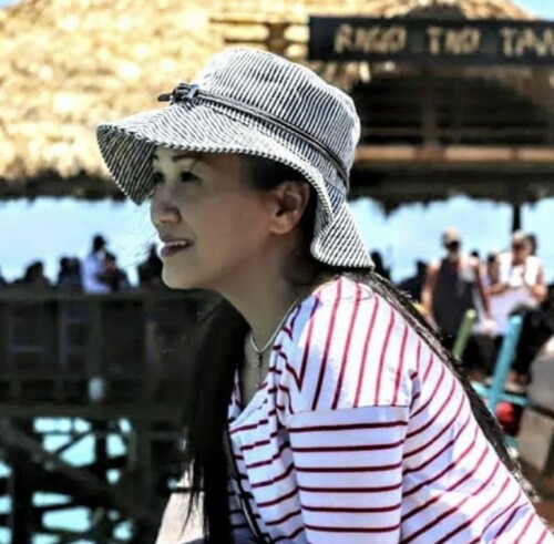 Holly Truong Profile