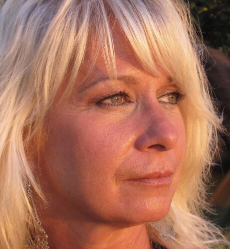 Lori Lamendola Profile