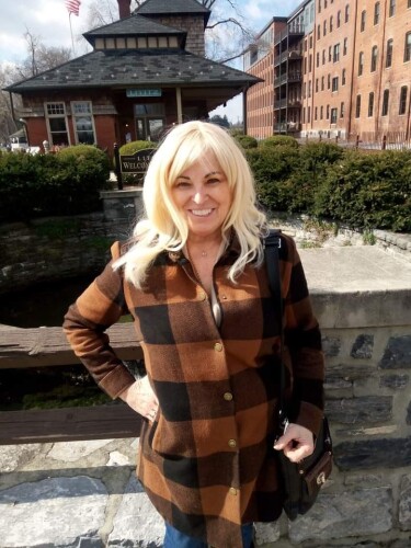 Charlotte Couch Profile