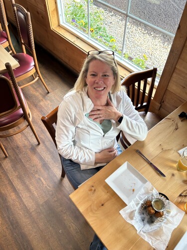 andrea Johns Profile