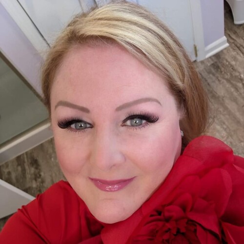 Alicia Davis Profile