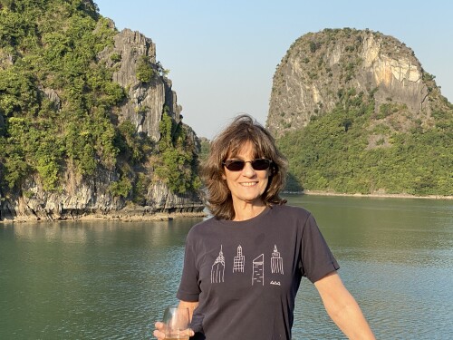 Elizabeth Arcuri Profile