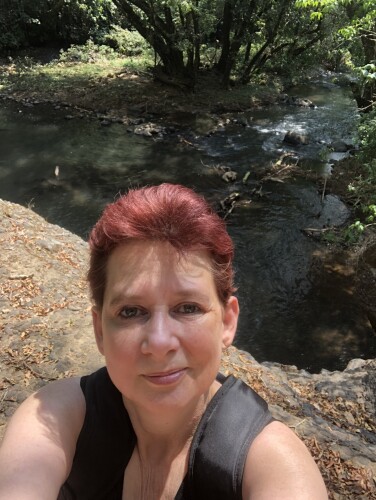 Holly Harris Profile