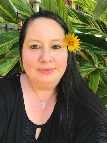 Alia Benavides Profile