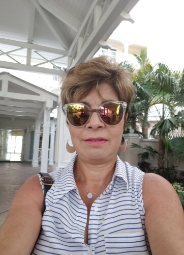 Donna Richards Profile