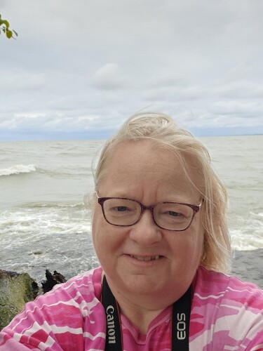 Bonnie Chapman Profile