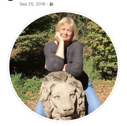 Julieann Small Profile