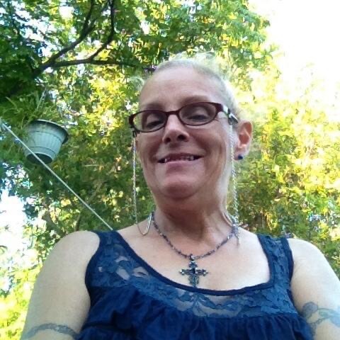 Lynda Davila Profile