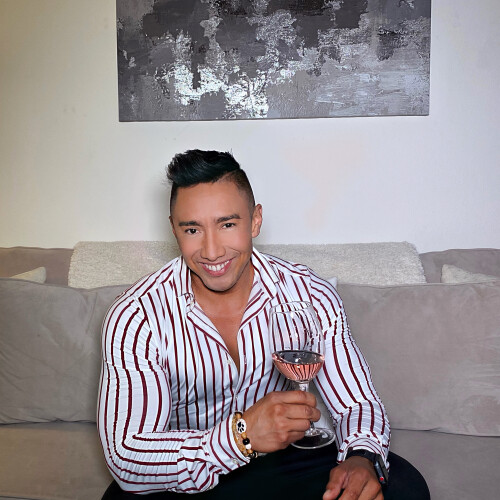 Carlos Rosas Profile