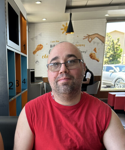 Santa Pauline Seekings Profile