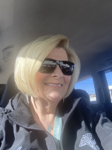 Laurie Davis Profile