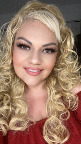 Yesenia Cage Profile