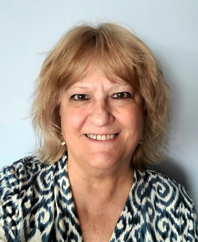 Charlotte Lench Profile