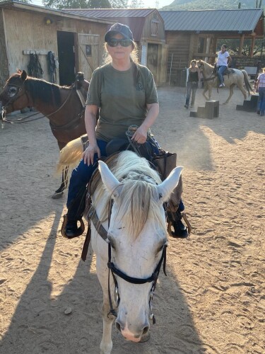 Gloria Knutson Profile