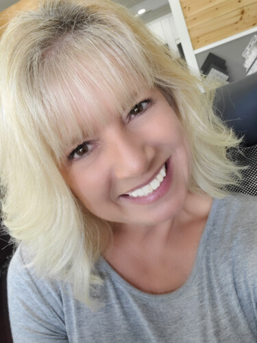 Tami Holsomback Profile