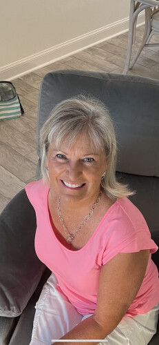 Christine Radojcsics Profile