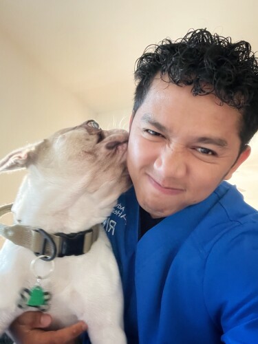 Manuelito Martinez Profile