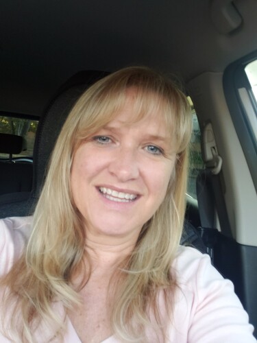 Ruthie Mackie Profile