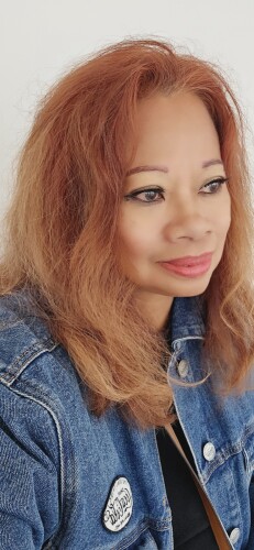 Aurora Aquino Profile