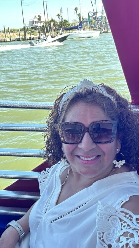 Elizabeth Torres Profile