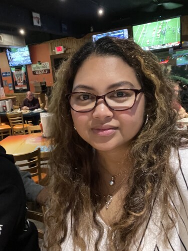 Girly Dela rosa Profile