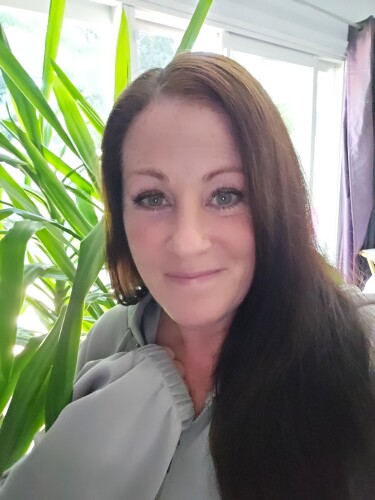 Dawn Agemian Profile