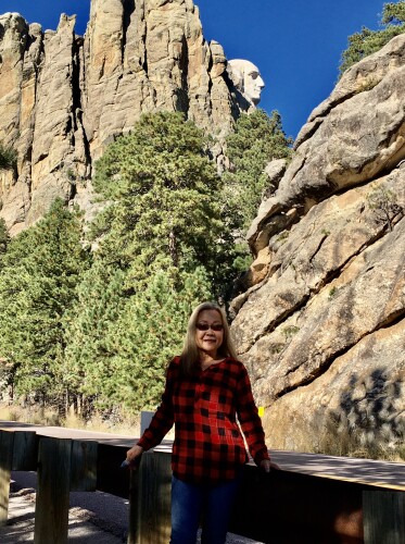 Eleonor Elliott Profile