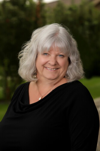 Elona Benefiel Profile