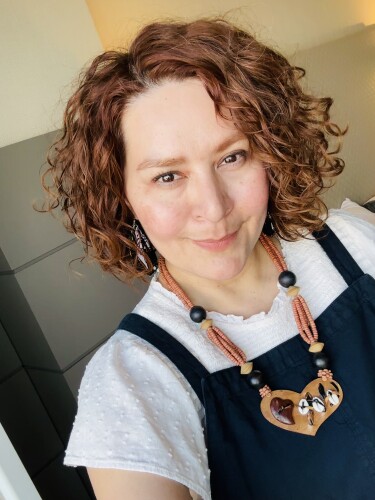 Karina Medina Profile