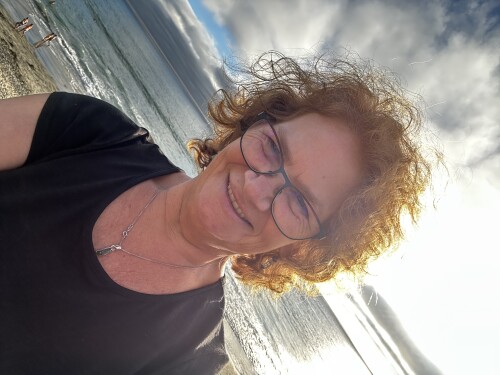 Alejandra Cruz Profile